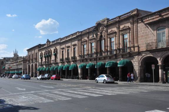 A arquitetura clássica do centro de Morelia, no México